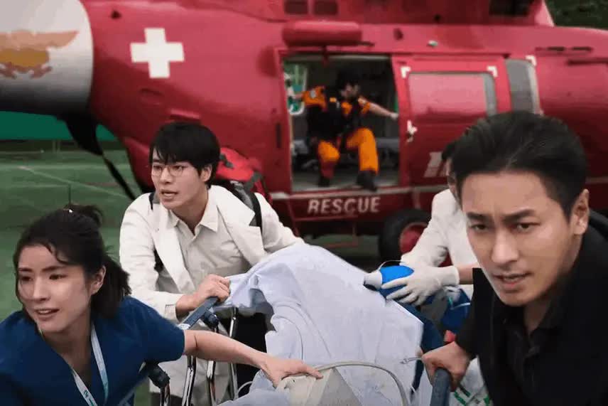 Hiện thực khốc liệt hơn cả phim của các bác sĩ cấp cứu và chăm sóc chấn thương tại Hàn Quốc- Ảnh 6. Hiện thực khốc liệt hơn cả phim của các bác sĩ cấp cứu và chăm sóc chấn thương tại Hàn Quốc- Ảnh 6.