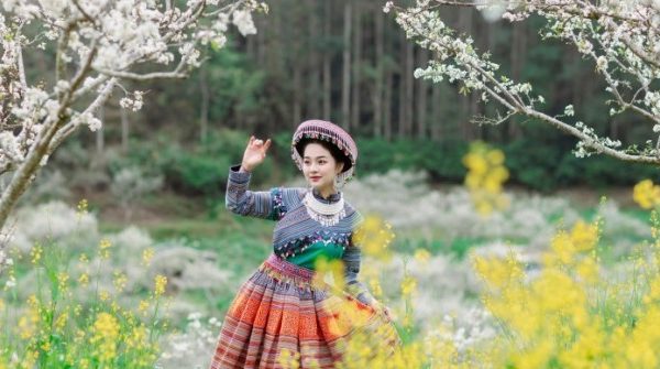 Thiếu nữ khoe sắc xuân giữa khung cảnh tuyệt đẹp Bắc Hà 1739260971 756 thumbnail width740height495 anh cat 3 2 auto cropjpg