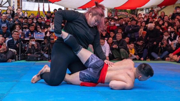 Tiết lộ về cô gái Thanh Hóa hạ gục nhà vô địch SEA Games tại hội làng đầu năm 1739320131 114 thumbnail width1200height628jpg