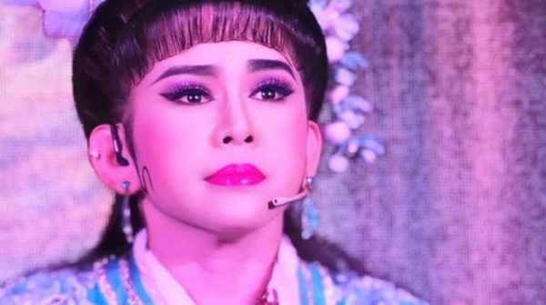 Nghệ sĩ Bình Tinh bức xúc khi bị tố vô ơn, 'cướp chén cơm' đồng nghiệp 1739329781 391 thumbnail width740height495 anh cat 3 2 auto cropjpg