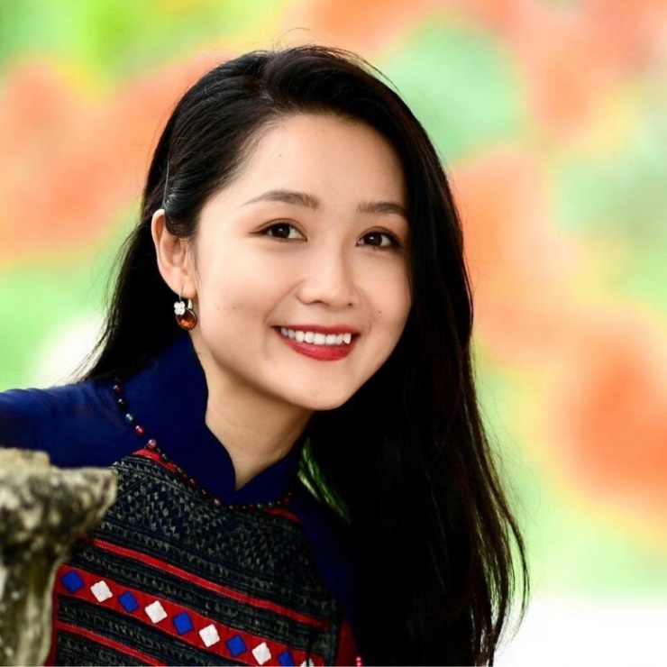 1739409778-btv-thu-ha-khoe-duong-cong-khi-bau-lan-2-vuot-mat-con-dau-long-chi-lo-dien-1-lan-da-gay-bao-06-5-n-5726-684-width780height779 BTV Thu Hà khoe bầu lần 2 vượt mặt, con đầu lòng chỉ lộ diện 1 lần đã