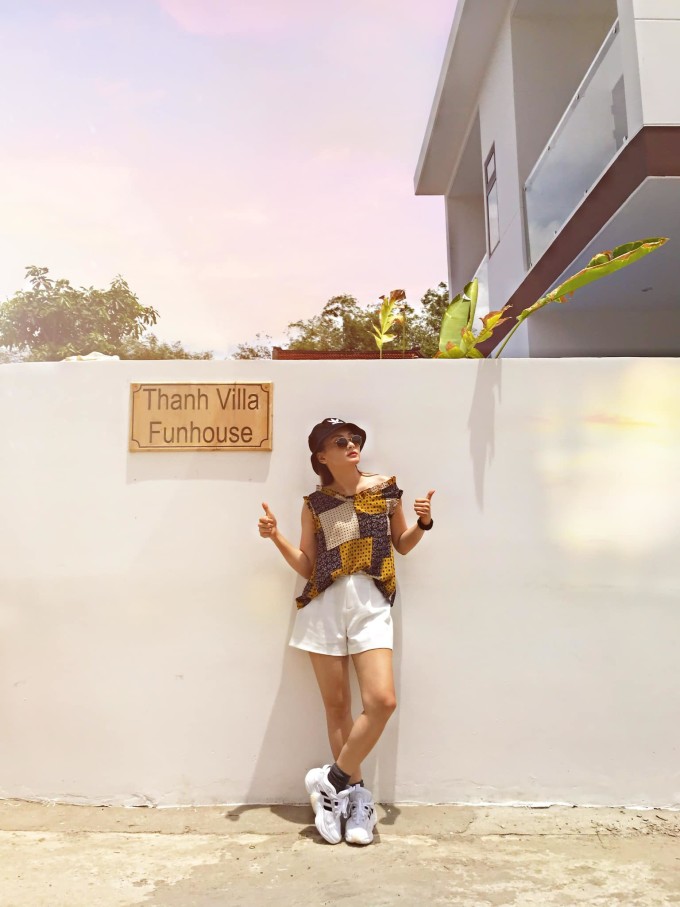 Bảo Thanh từng công khai một bất động sản khác là villa mang tên mình ở Hội An. Villa có bốn phòng ngủ, hồ bơi riêng với tổng diện tích 270 m2 nằm trong quần thể làng Cẩm Thanh, cách phố cổ Hội An hai km, được nữ diễn viên rao bán giá hơn 6 tỷ đồng từ tháng 7/2024 nhưng hiện vẫn chưa được