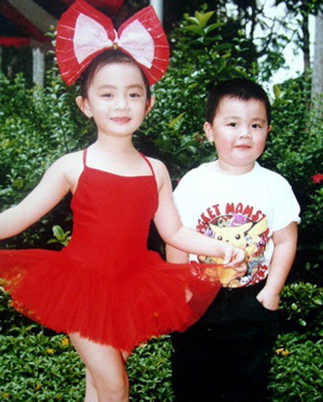 1740442328-2-sao-nhi-v-biz-sinh-nam-1995-nu-hoang-thi-phi-lang-le-roi-showbiz-gay-soc-vi-chuyen-tinh-3-ngay-tha-sao-8-1080-188-width660height821 Cùng sinh năm 1995 và nổi từ nhỏ: