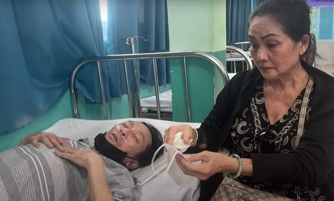 1740469865-tieu-linh-3-2491-5647-3311-width680height410 Nghệ sĩ Hồng Nhung vào viện chăm em trai Tiểu Linh, năm 2024.