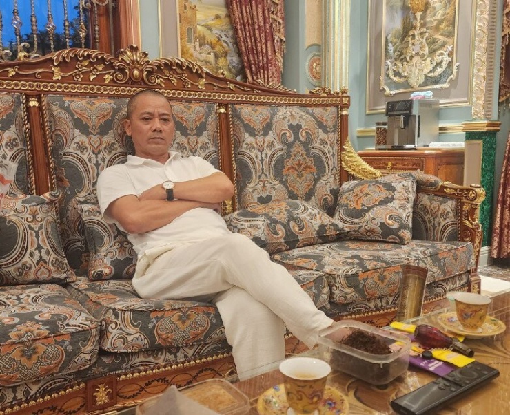 "Cụ Đoành" Trần Bình Trọng khoe nhà ở quê có vườn rau xanh mướt, cơ ngơi đang sống sang trọng "hết nước chấm" 1740709708 cu doanh tran binh trong khoe nha o que co vuon rau xanh muot co ngoi dang song sang trong het nuoc 1 0 n 2668 501 width780height635