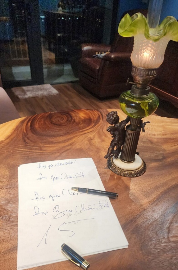 "Cụ Đoành" Trần Bình Trọng khoe nhà ở quê có vườn rau xanh mướt, cơ ngơi đang sống sang trọng "hết nước chấm" 1740709709 cu doanh tran binh trong khoe nha o que co vuon rau xanh muot co ngoi dang song sang trong het nuoc 2 1 n 2667 901 width780height1178