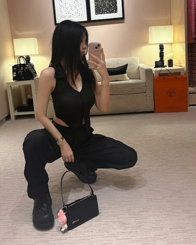 "Cô vợ hấp dẫn nhất" xứ Hàn khiến anh em đứng ngồi không yên 1741060135 co vo hap dan nhat xu han khien anh em dung ngoi khong yen hinh 10 width641height800