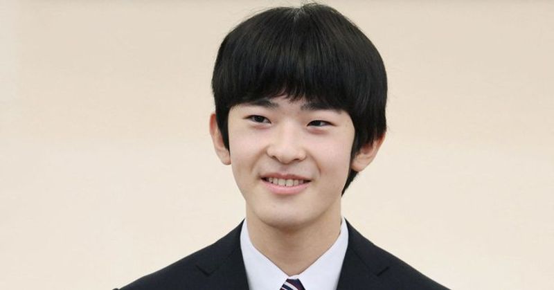 Hoàng tử Nhật Bản gây chú ý khi xuất hiện trong họp báo đầu tiên, hé lộ đam mê đặc biệt- Ảnh 4. Hoàng tử Nhật Bản gây chú ý khi xuất hiện trong họp báo đầu tiên, hé lộ đam mê đặc biệt- Ảnh 4.