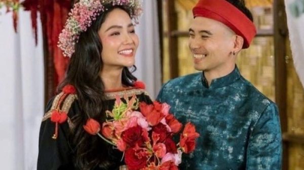 Điều đặc biệt trong lễ cưới H’Hen Niê 1742050721 660 thumbnail width740height495 anh cat 3 2 auto cropjpg 1