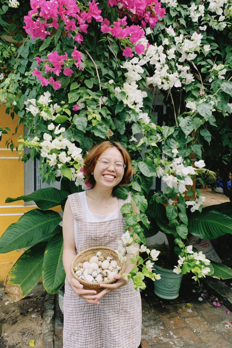 1742340696-190-2730-7-n-width1366height2048 Kiếm 30 triệu/tháng, cô gái vẫn rời Hà Nội về vùng quê xa lạ sống một mình - 3