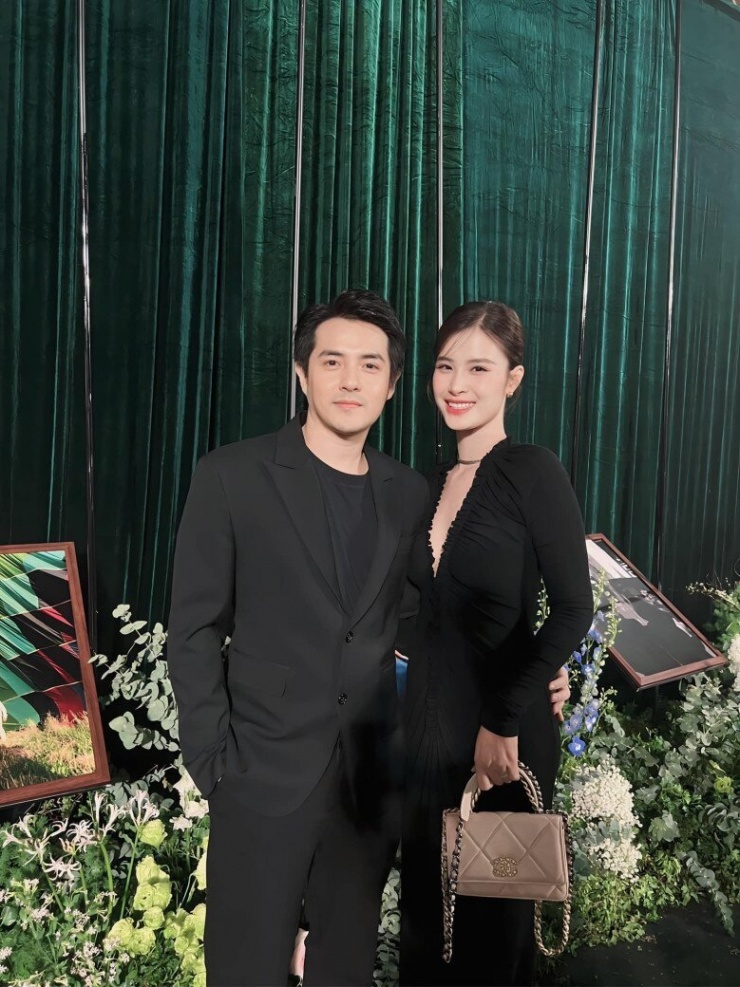 Đông Nhi và Ông Cao Thắng tậu biệt thự view biển sau khi đón con thứ 2, có khối tài sản