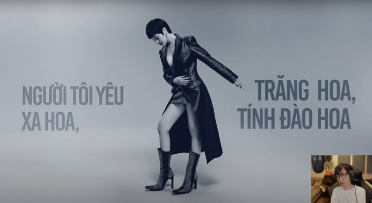 ViruSs bị ghép hình ảnh đang nghe Sự nghiệp chướng.