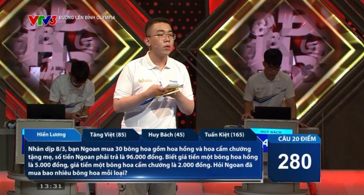 Liên tục có màn thể hiện