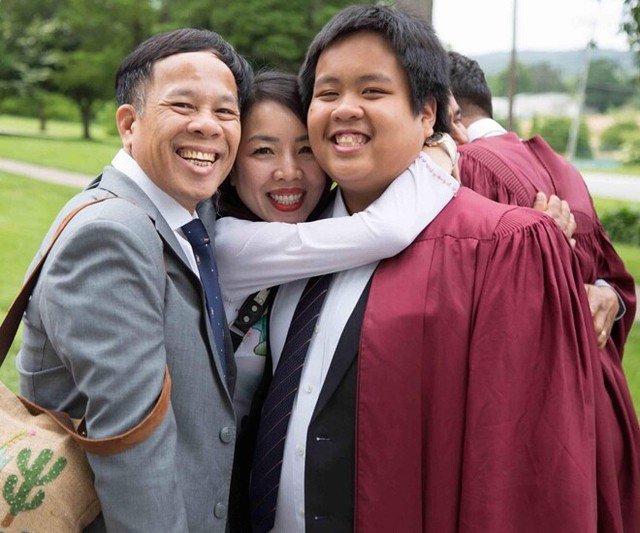 Thành tích học tập của thần đồng khiến bao gia đình ao ước