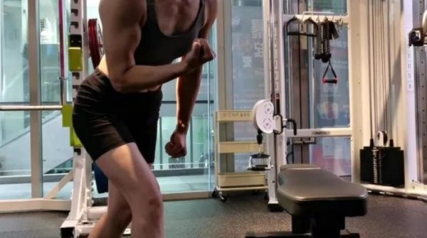 "Tay chơi" nổi tiếng ở sòng bạc trở thành “chiến binh thể hình” ở tuổi 50 1742801165 609 thumbnail width740height495 anh cat 3 2 auto cropjpg