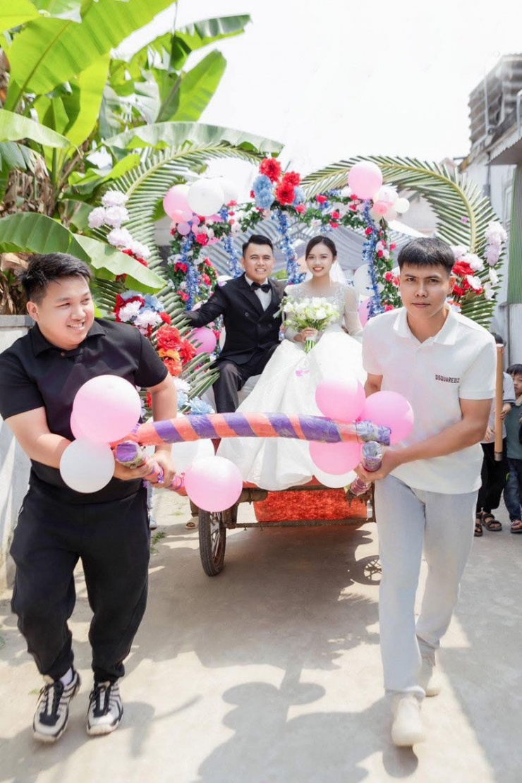 Xóm làng hân hoan 