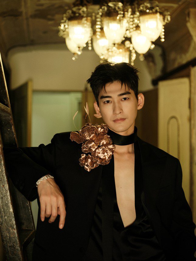 Trương Hàn còn bị nhắc lại những scandal trong quá khứ và bị yêu cầu rời khỏi giới giải trí.