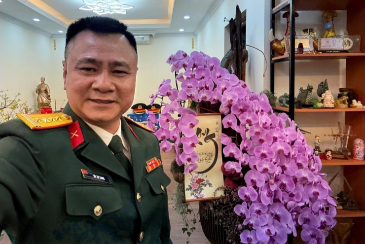 Giám đốc Nhà hát Chèo Quân đội. Ảnh: FBNV