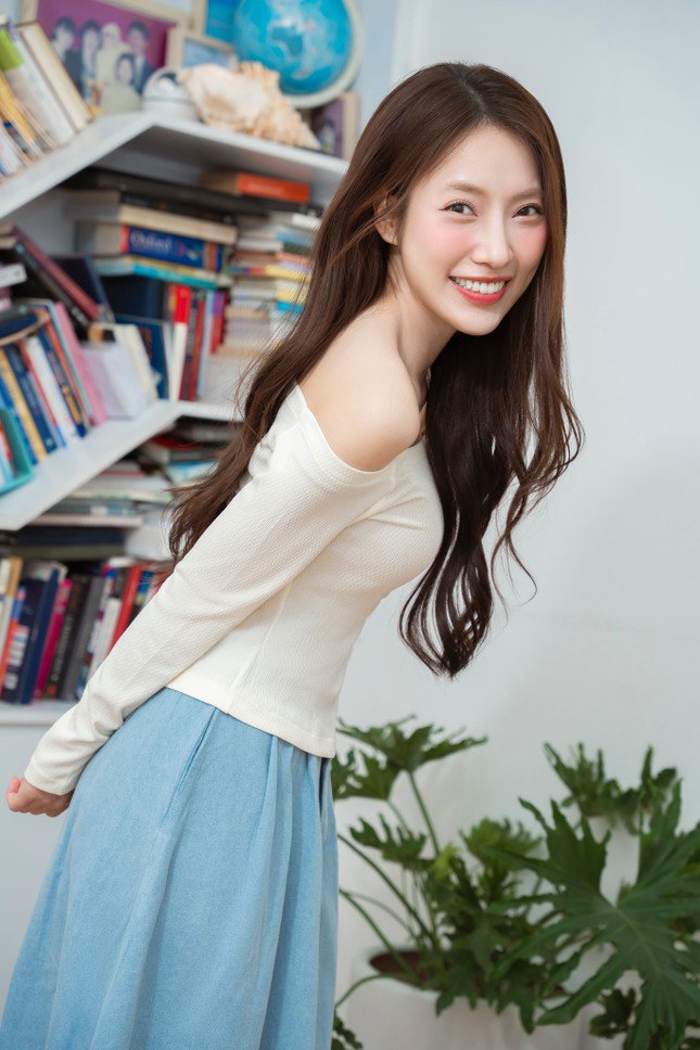 Năng lượng quá lớn của Khánh Vy trong công việc vẫn luôn là đề tài gây tranh cãi.