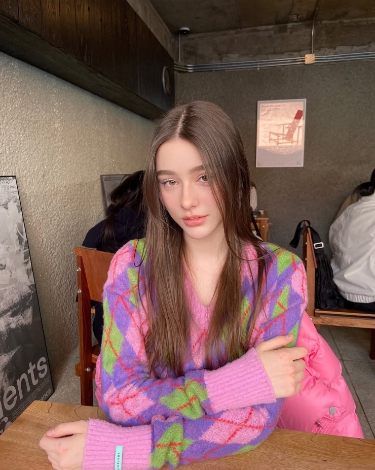 Cô gái Nga được mệnh danh 'thiên thần không góc chết' - 6