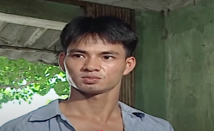 Xuân Bắc vào vai Núi, con vợ lẽ của một công chức thời Pháp. Từ bé, mẹ con Núi bị bố coi thường, sống như người ở đợ. Nhân lúc phải di tản vì chiến tranh, bố ruột đẩy ba anh em Núi về quê cho người cậu nuôi. Biến cố ập đến khi mẹ anh đột ngột qua đời vì khó sinh. Từ một học sinh giỏi, Núi bỏ trường lớp, làm công việc chân tay để lo cho các em, rồi đi vào con đường trộm cắp. Nhiều lần, Núi khao khát làm lại cuộc đời nhưng hết biến cố này đến biến cố khác cuốn anh vào vòng xoáy tội lỗi. Cuối phim, tình yêu của con gái giúp anh hoàn lương.