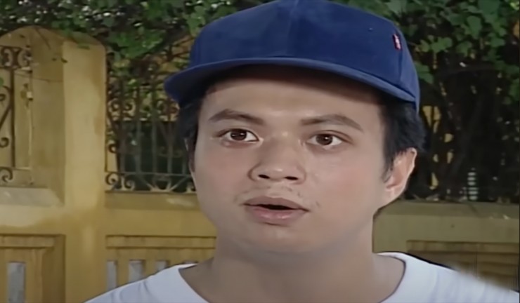 Bá Anh đóng Ý - người con được ông Đại coi trọng nhất. Được bố nuông chiều từ bé, Ý lớn lên êm đềm, cuộc sống giàu sang. Sau này, khi anh bị thua lỗ vì kinh doanh, vợ dẫn con riêng bỏ đi. Ý sống bờ sống bụi vì trốn chủ nợ. Cuối phim, anh giảng hòa với Núi trước khi đến nơi khác làm lại cuộc đời.