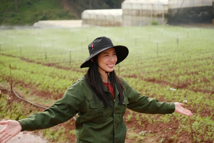 Hoa hậu Thuỳ Tiên vướng vòng lao lý: Phản ứng của công ty Sen Vàng thế nào?- Ảnh 3.