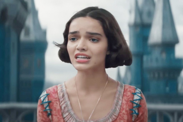 Bom tấn Snow White ế ẩm ở rạp Việt.