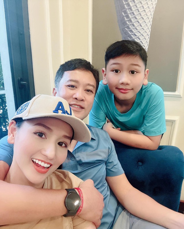 Con 1 sao Việt có đôi tai cực đặc biệt: Ai nấy khen phúc tướng, sau này làm nên chuyện- Ảnh 2.