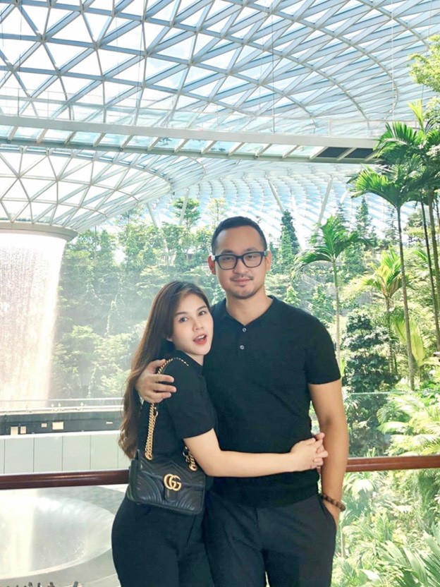 1744429350-picture15-96573-width624height832 Vợ chồng MC Thu Hoài thường ''hẹn hò'' ở sân golf.