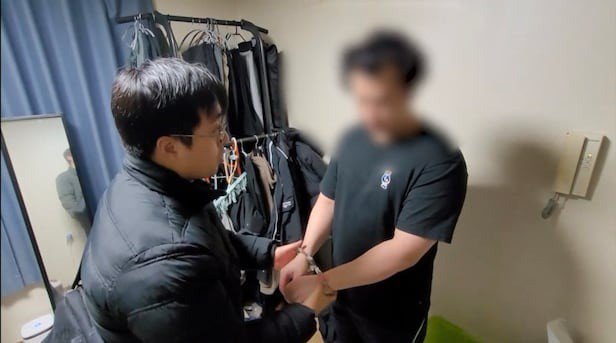 Hầu hết nghi phạm bị bắt là người thất nghiệp, thậm chí sống bằng trợ cấp xã hội. Ảnh: Cơ quan Cảnh sát Bắc Gyeonggi.