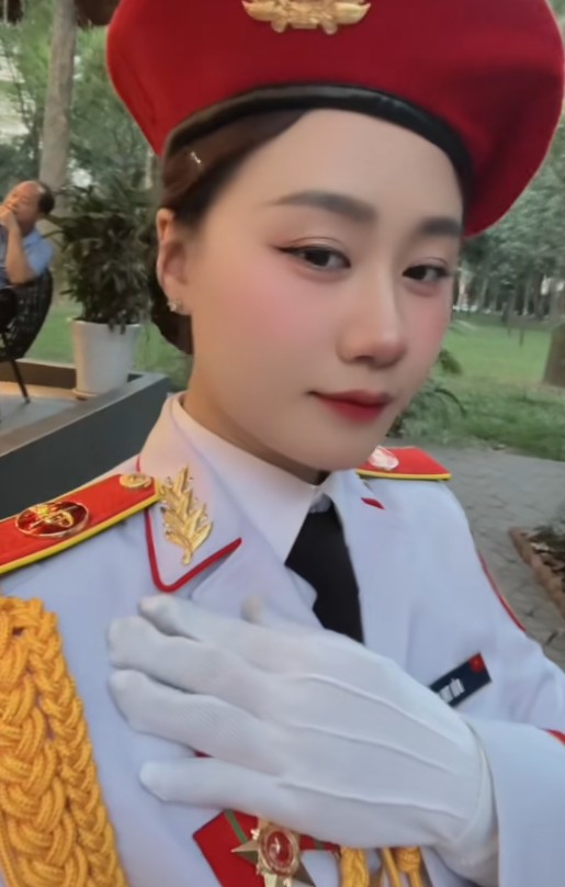 Loạt khoảnh khắc gây xao xuyến của các nữ chiến sĩ: A50 đúng là đỉnh nóc, kịch trần - 6