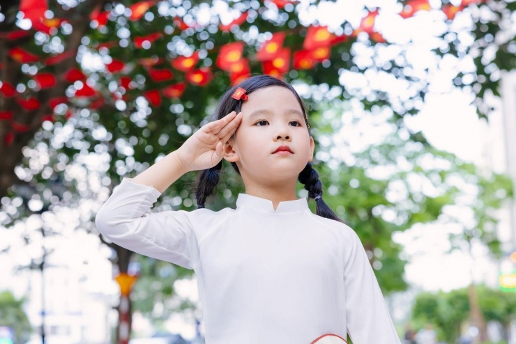 ‘Hòa bình đẹp lắm’ phủ đỏ mạng xã hội chào mừng ngày hội non sông - 7