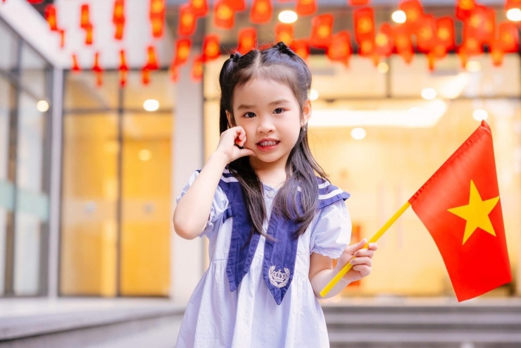 ‘Hòa bình đẹp lắm’ phủ đỏ mạng xã hội chào mừng ngày hội non sông - 11