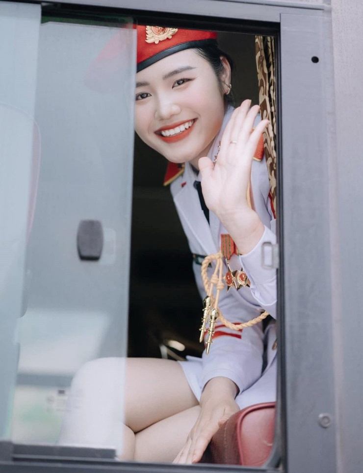 1745305365-anh-6-69495-width1000height1300 Hưởng tại lễ diễu binh kỷ niệm 70 năm ngày chiến thắng Điện Biên Phủ (năm 2024)