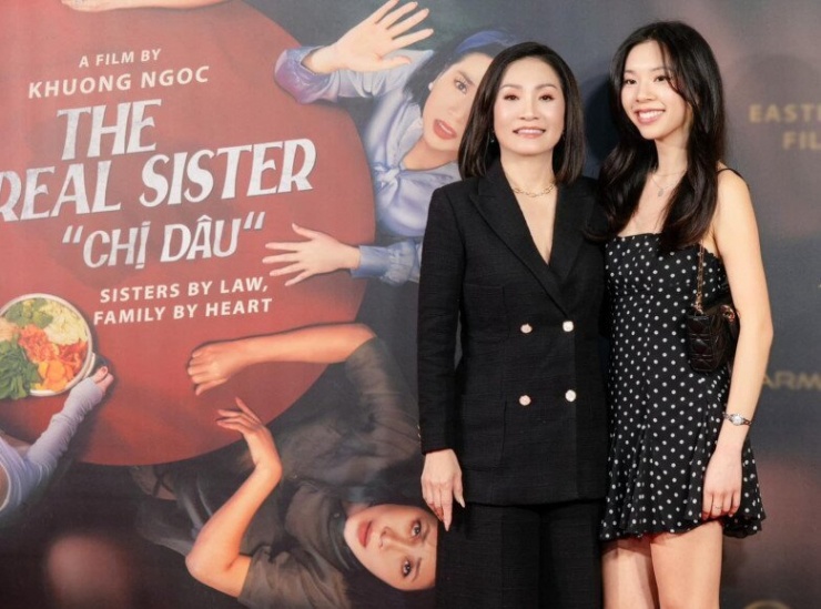 1745396888-hong-dao-xanh-xao-chi-con-40kg-sau-con-thap-tu-nhat-sinh-o-my-sac-voc-hien-tai-nhu-tai-sinh-3-5-n-1-0215-877-width780height578 Hồng Đào xanh xao chỉ còn 40kg sau cơn