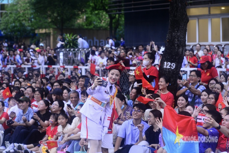 Những 'bóng hồng' quân nhạc gây thương nhớ - 6