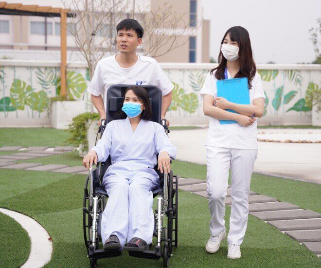 1745738854-5-nganh-hoc-o-viet-nam-khong-bao-gio-lo-that-nghiep-ra-truong-hai-ra-tien-thi-truong-luon-khat-nhan-6-6266-697-width660height550 5 ngành học ở Việt Nam không bao giờ lo thất nghiệp, ra trường