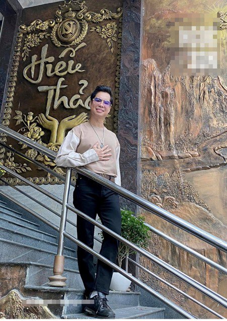 Nam nghệ sĩ tự nhận mình