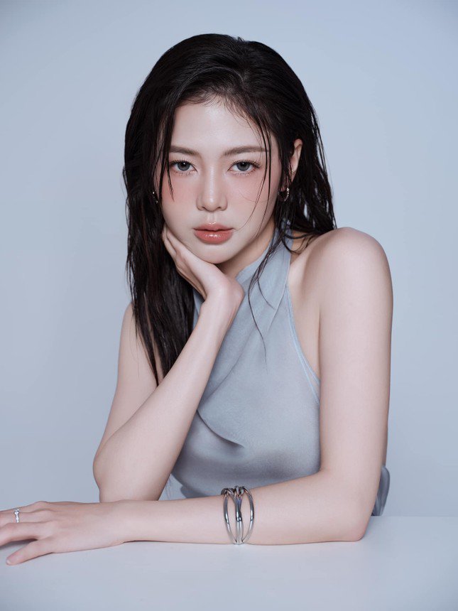 Liz Kim Cương không có mặt trong dàn line-up chính thức dù được