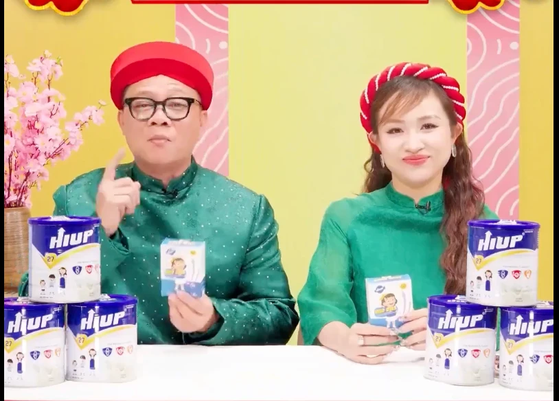 1746425878-btv-quang-minh-mc-van-hugo-bi-xu-phat-lien-quan-den-quang-cao-sua-8443-9240-widthheight BTV Quang Minh và MC Vân Hugo trong một phiên quảng cáo sữa.