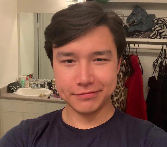 Có thông tin cho rằng, Nguyễn Bé Lory hiện đang sống ở Los Angeles, Mỹ, đã tốt nghiệp một trường cao đẳng cộng đồng.