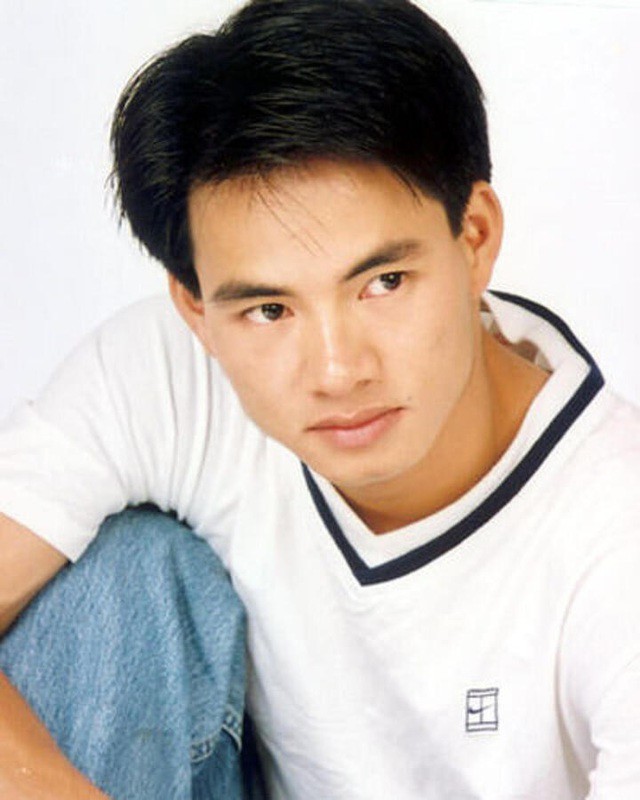 Xuân Bắc năm 18 tuổi thi tuyển vào 4 trường đại học và ban đầu nhận được tin báo đỗ 3 trường. Anh chọn Trường Đại học Sân khấu Điện ảnh vì thích nổi tiếng.