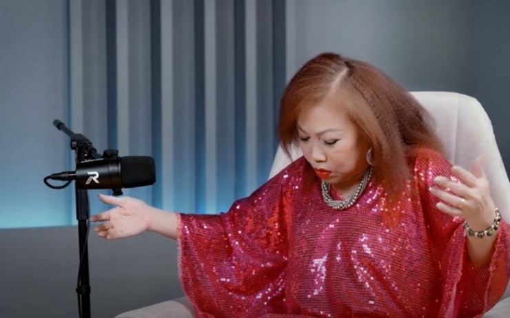 1746886387-giam-doc-nguoi-nhat-duoi-siu-black-sau-do-phai-quy-xuong-xin-loi-1-8966-809-width780height486 Siu Black bị đuổi khỏi sân khấu: Giám đốc người Nhật quỳ xuống xin lỗi - 2