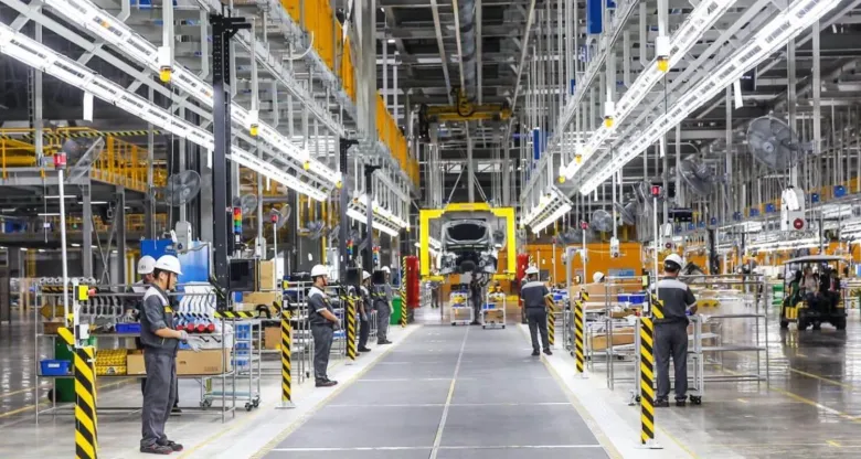 1747295800-phan-loai-cac-nganh-san-xuat-8698-131-widthheight 5 nghề tạo ra nhiều tỷ phú nhất, dễ giàu nhanh, thị trường