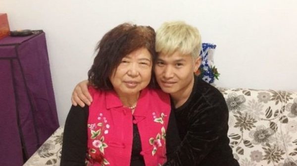 Chàng trai 28 tuổi lấy vợ U70 gây bão dư luận 6 năm trước giờ ra sao? 1747356055 876 thumbnail width740height495 anh cat 3 2 auto cropjpg