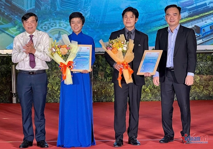 1747534393-w-09-sv-24864-width1000height700 Nhạc sĩ Trần Xuân Mai Trâm và Nguyễn Văn Chung đồng giải nhì.