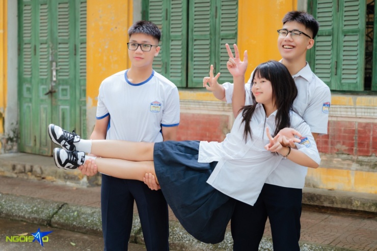 Nữ sinh Chu Văn An rạng ngời từ giã tuổi học trò - 3