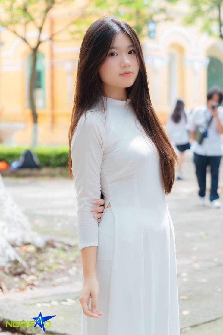 Nữ sinh Chu Văn An rạng ngời từ giã tuổi học trò - 11