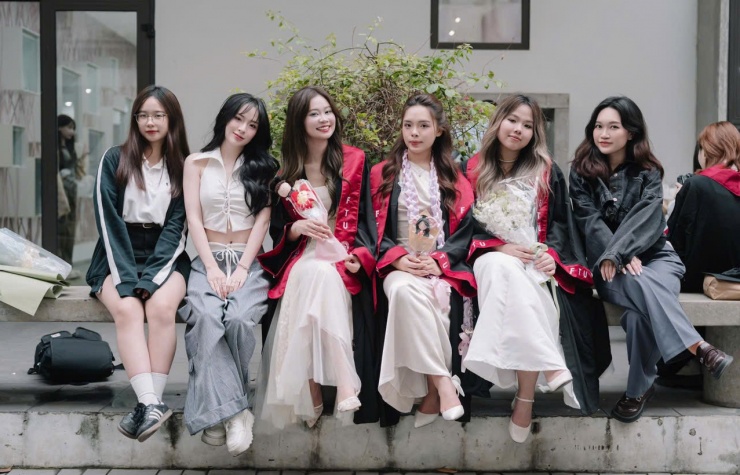 Những người bạn thân thiết - nguồn cổ vũ và động viên vô giá của Quyên. Ảnh: NVCC